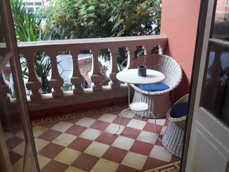 Carcavelos Surf Camp - the house image 2